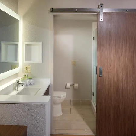 Hotel Express Downtown By Ihg