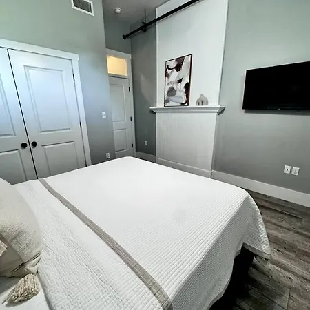 Apartment Urban Charm In The Heart Of New Orleans