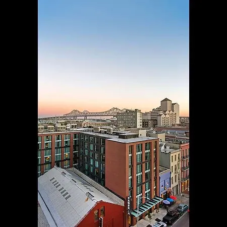 Cambria Downtown Warehouse District Hotel 4*