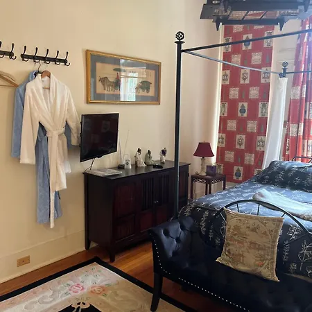 The Happy House 4* New Orleans
