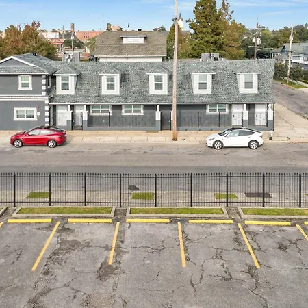 Mid-city Muse W Pool -spacious 5br Minutes To Fq Hotel New Orleans