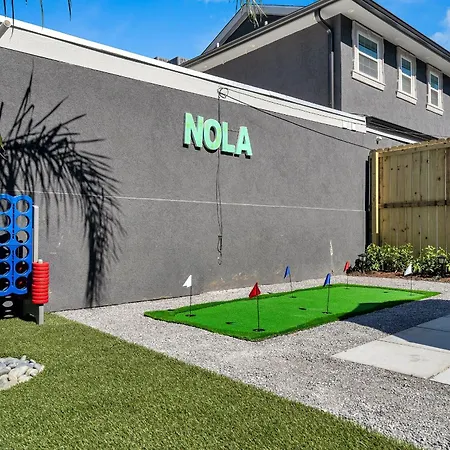Hotel Mid-city Muse W Pool -spacious 5br Minutes To Fq *