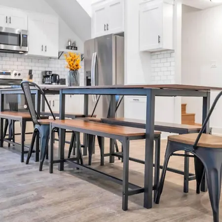 Mid-city Muse W Pool -spacious 5br Minutes To Fq * New Orleans