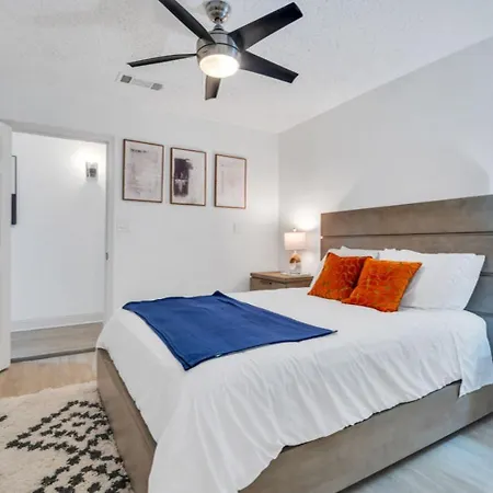 Hotel Mid-city Muse W Pool -spacious 5br Minutes To Fq
