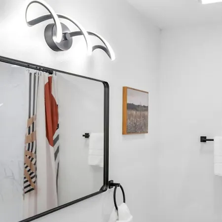 Mid-city Muse W Pool -spacious 5br Minutes To Fq New Orleans