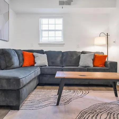 Mid-city Muse W Pool -spacious 5br Minutes To Fq Hotel New Orleans