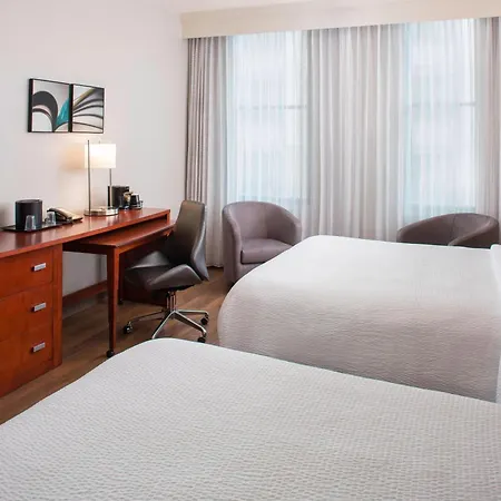 Hotel Courtyard By Marriott Downtown Near The French Quarter 3*
