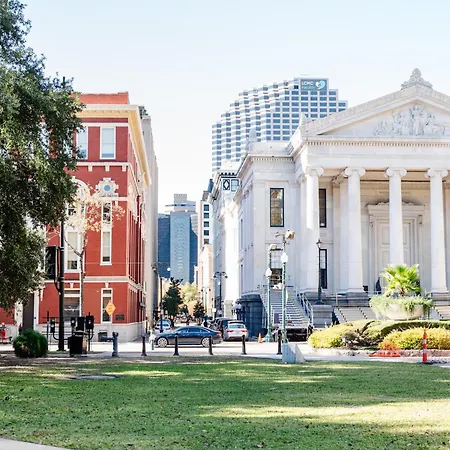 The Lafayette By Kasa Living Hotel New Orleans