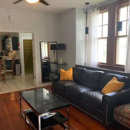 Apartment Large Spacious Beautiful