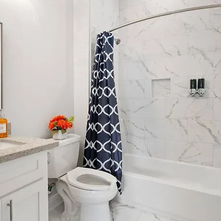 Stylish Uniquely Designed Near French Quarter * New Orleans