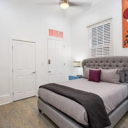 Modern Lux Near Street Cars And Whole Foods * New Orleans