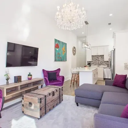 Modern Lux Near Street Cars And Whole Foods Holiday home New Orleans