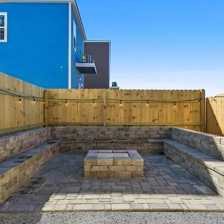 Huge 5min From Fq! 5br, Outdoor Seating! Holiday home
