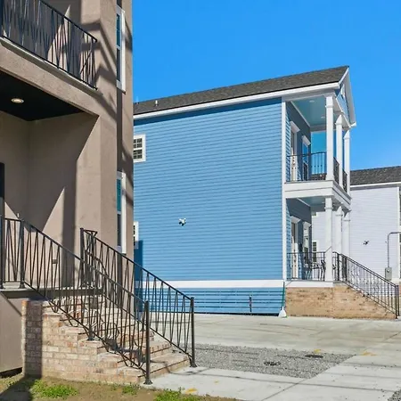 Huge 5min From Fq! 5br, Outdoor Seating! Holiday home