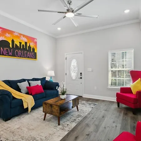 Huge 5min From Fq! 5br, Outdoor Seating! New Orleans