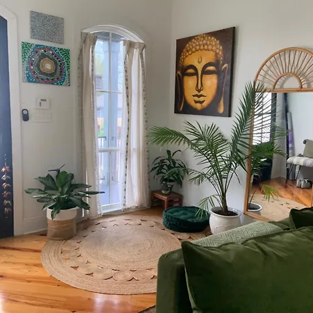 Cozy Plant House Homestay