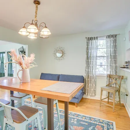 Holiday home 5 Mi To Caesars Superdome And Bright Home! New Orleans