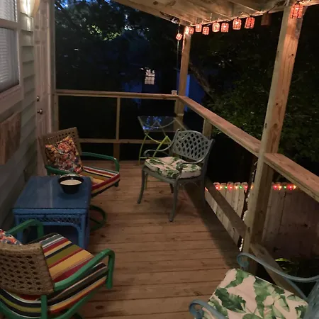 Apartment Garden View New Orleans
