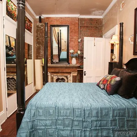 Fleur De Lis Mansion Bed & Breakfast New Orleans