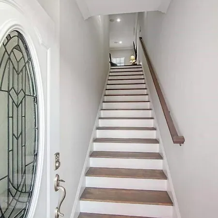 Breathtaking Spacious Art Filled 5br Near Fq New Orleans