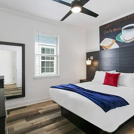 Holiday home 8 Beds And 5 Bath With Free Parking And Outdoor Seating New Orleans