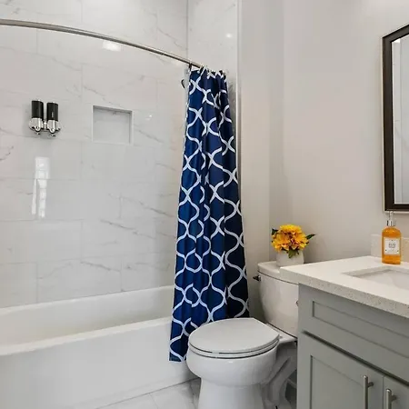 Holiday home Private, Brand New, 5 Bed 5 Bath
