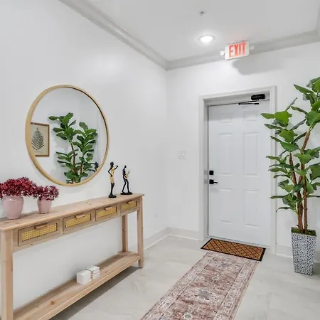 Sleeps 24-spacious Near Fq W Pool Hotel New Orleans
