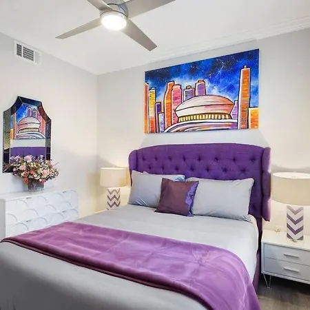 Chic 5 Bedroom Near French Quarter Holiday home New Orleans