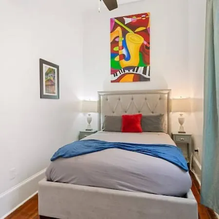 Classic And Charming 3br In Treme