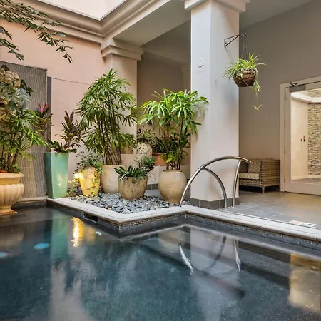 Club Wyndham La Belle Maison New Orleans