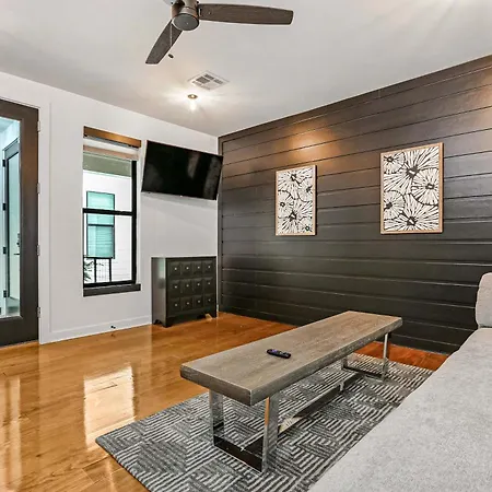 5 Bedroom W Private Rooftop New Orleans