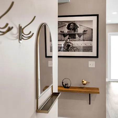 Pool & Gym Retreat Steps From Crescent Park Apartment New Orleans