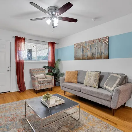 Private 2br Retreat - Easy Access To French Quarte Apartment