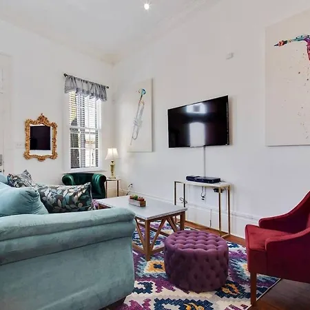 Easy Living Near Fq And The Fairgrounds Holiday home