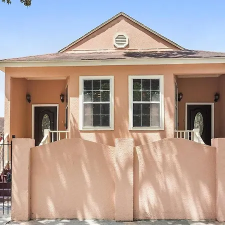 Perfect Getaway In Nola *