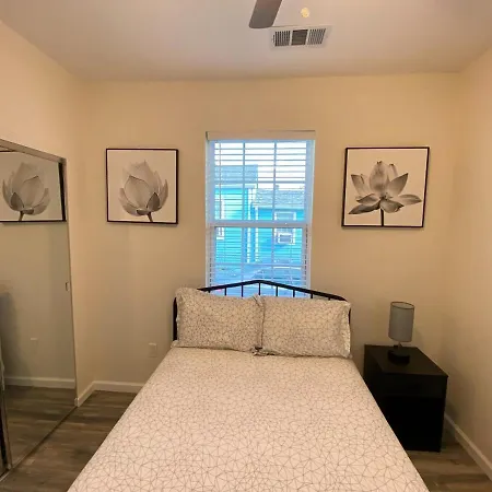 3-bedroom Close To The French Quarter