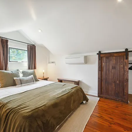 Saint Claude Stunner Holiday home