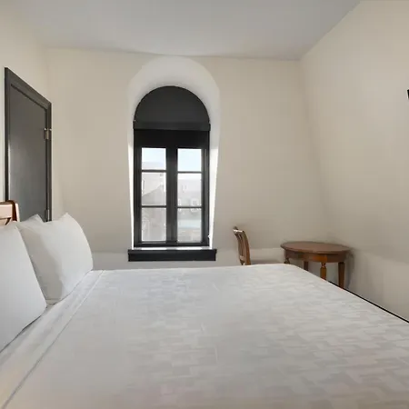 Inn Le Richelieu In The French Quarter 3*