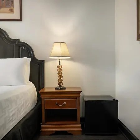 Le Richelieu In The French Quarter Inn