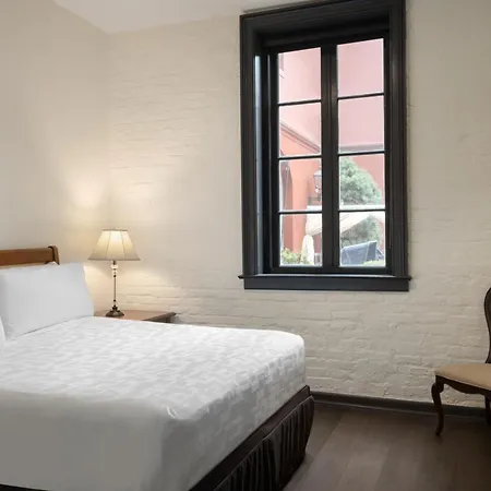 Inn Le Richelieu In The French Quarter
