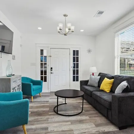 Holiday home Retro Charm And Comfort Near The French Quarter