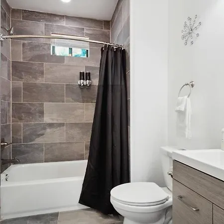 Holiday home Retro Charm And Comfort Near The French Quarter