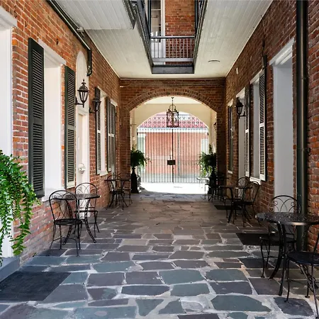 Hotel Chateau 3*