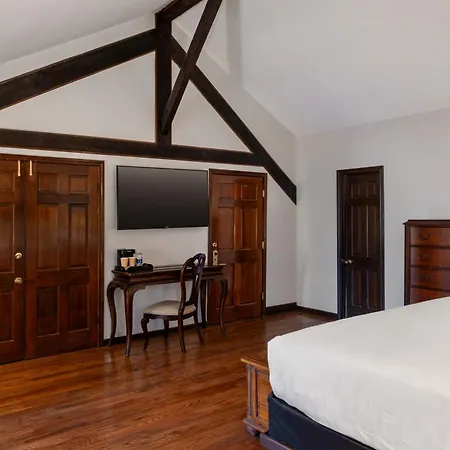 Hotel Chateau 3*