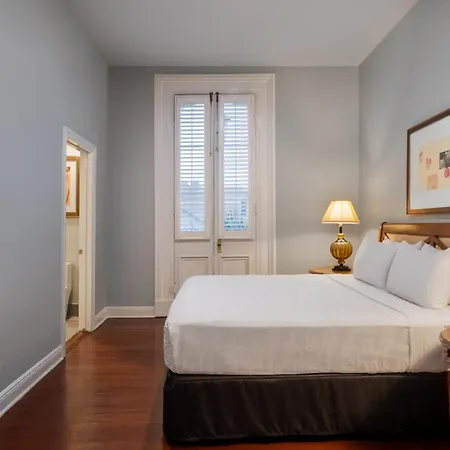 Courtyard By The French Quarter Hotel 3*