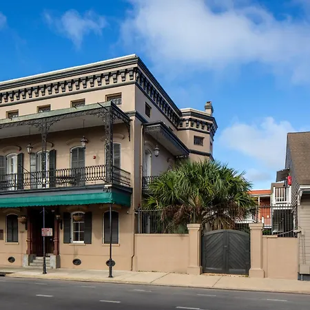 Hotel Courtyard By The French Quarter 3*