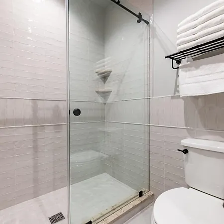 The Mayfair 4* New Orleans