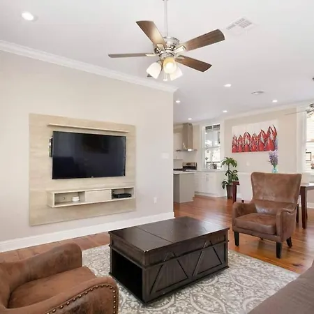 Gorgeous Elegant Home! Perfect For Vacation Holiday home *