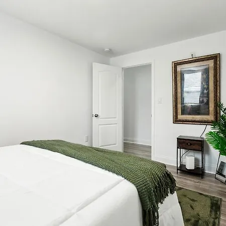 Spacious 5br Getaway In Nola Apartment *