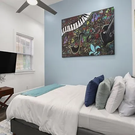 Cozy Fresh Lux House Near Downtown Holiday home New Orleans